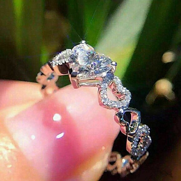 💍Lovely Anillos Hollow Heart Diamonds Eternity Wedding Ring for Women, K828